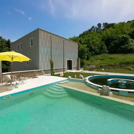 Spacious Holiday In With Swimming Pond
