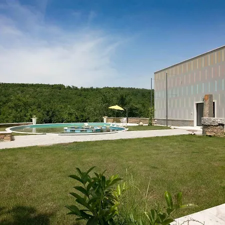 Spacious Holiday In With Swimming Pond Momjan